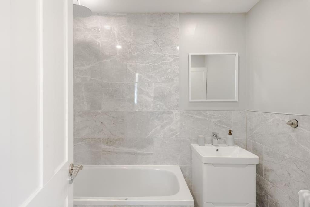 The Oval Abode Apartment London Ngoại thất bức ảnh